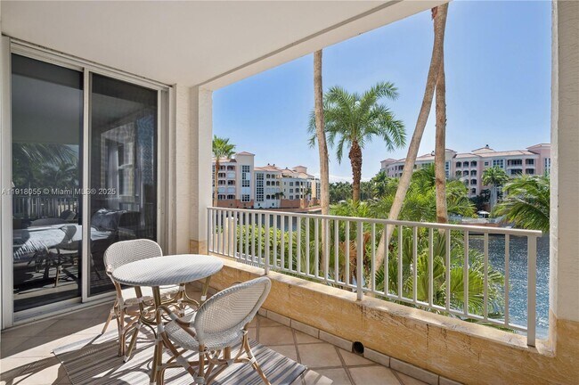 Building Photo - 705 Crandon Blvd