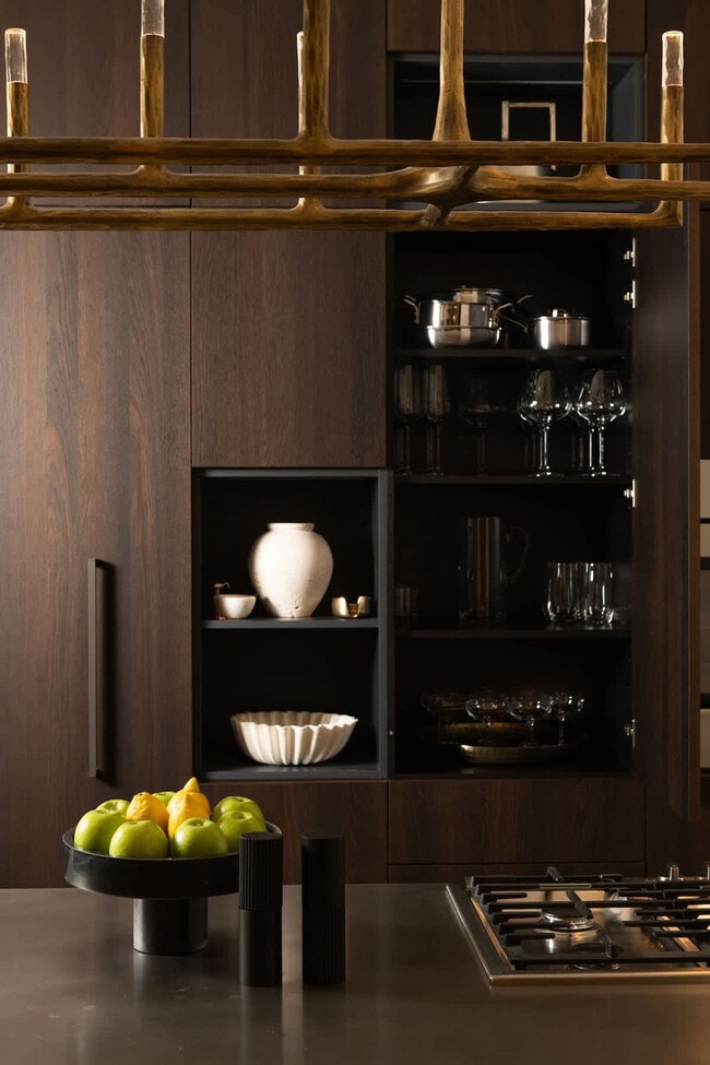 Building Photo - 22 E Elm St