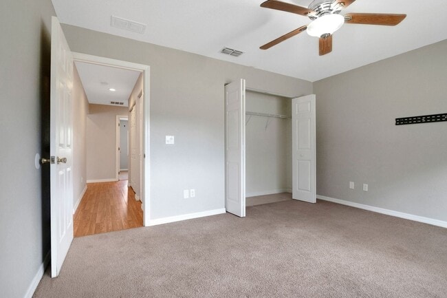 Building Photo - Spacious 4BR House in Citra