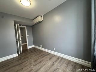 Building Photo - 145 Tulip Ave