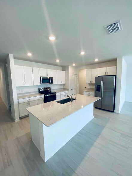 Building Photo - 11320 Linden Depot Rd