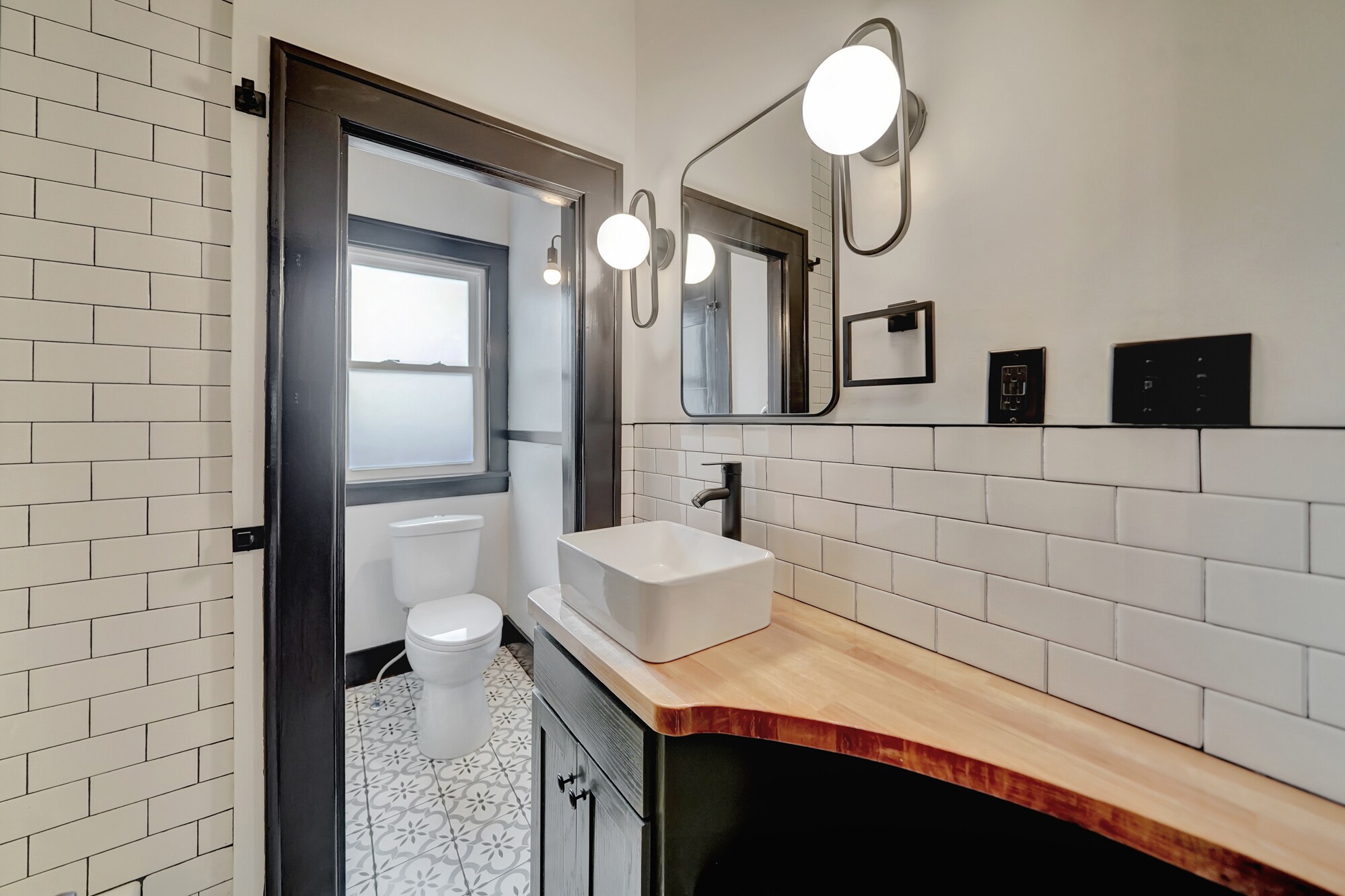 Building Photo - 216 N 25th St