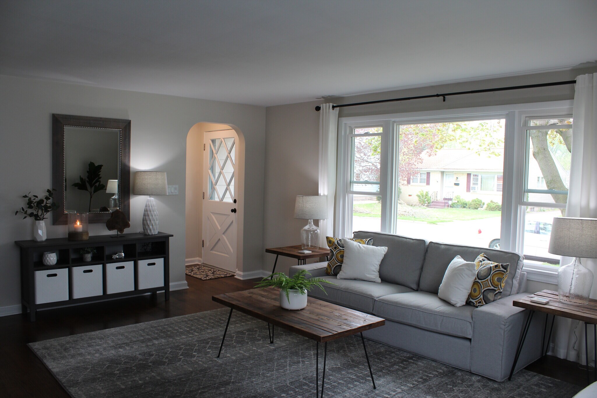 Building Photo - 1130 W 35th St