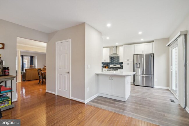 Building Photo - 6257 Harbin Dr