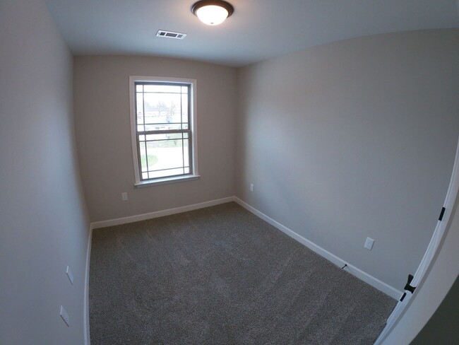 Building Photo - Townhome in the center of Hartsville!!