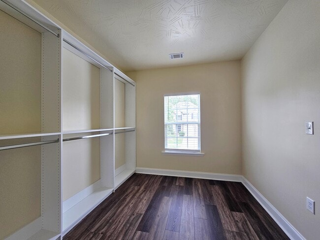 Building Photo - 3019 Kilknockie Dr