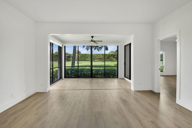 Building Photo - 7884 Seville Pl