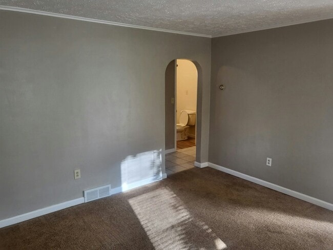 Building Photo - 259 Pleasant Dr