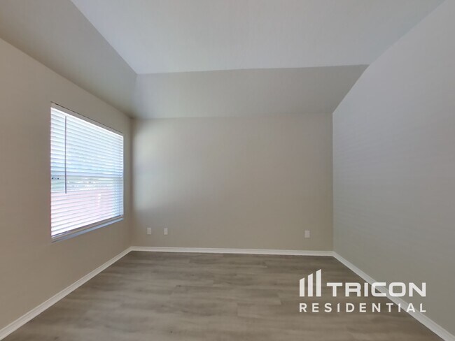 Building Photo - 4002 Stanley Park