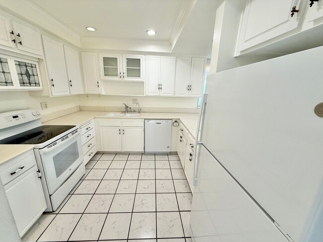 Building Photo - Beautiful 3-Bedroom Home in the desired Laguna Woods