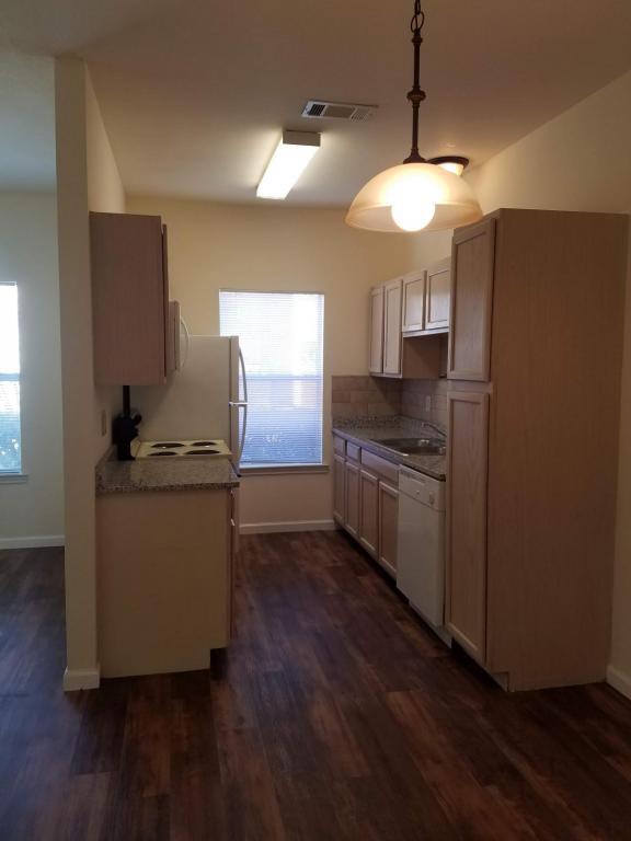 Building Photo - 200 River Bend Drive, Apt #702