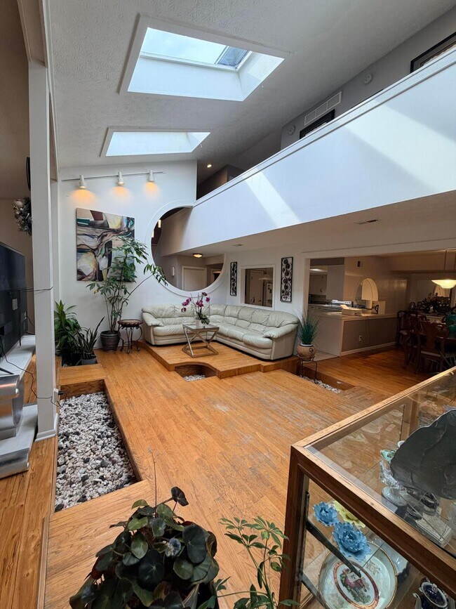 Building Photo - 8226 Glencree Pl