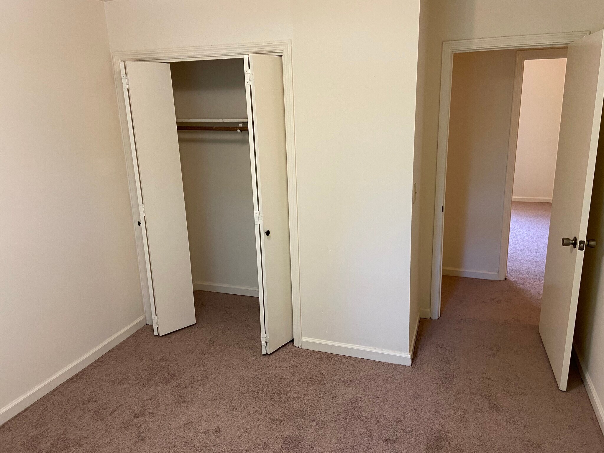Bedroom 2 - 897 Ventnor Pl SW