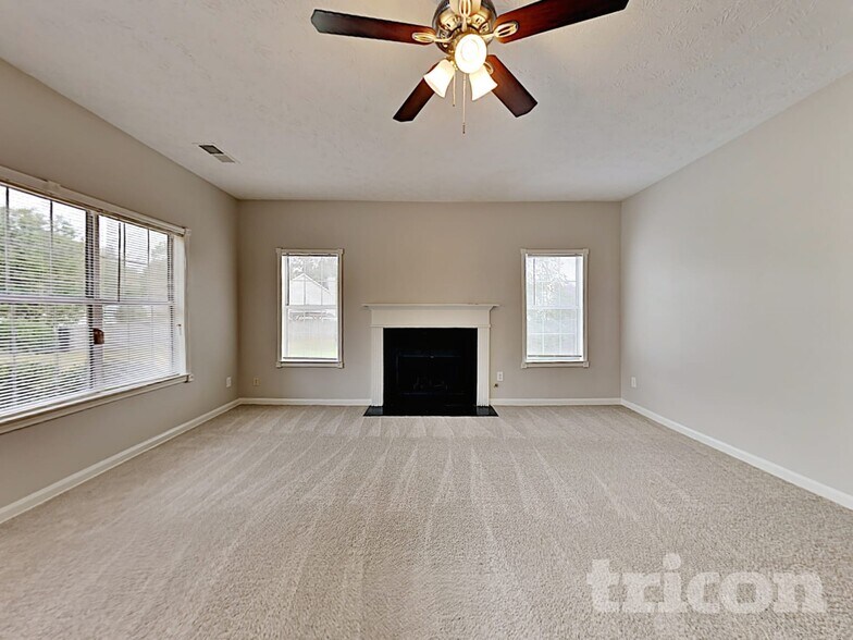 Building Photo - 5632 Briar Knoll Ct