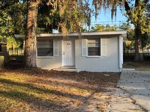 Building Photo - For Rent – 2 Bedroom, 1 Bathroom Home