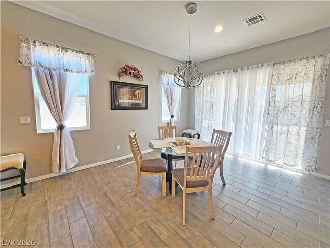 Building Photo - 4901 Fairwood Ct