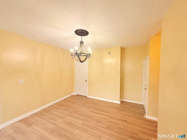 Building Photo - 202 Bellevue St