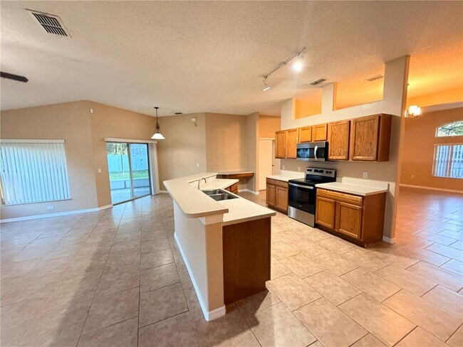 Building Photo - 1 Westmar Pl