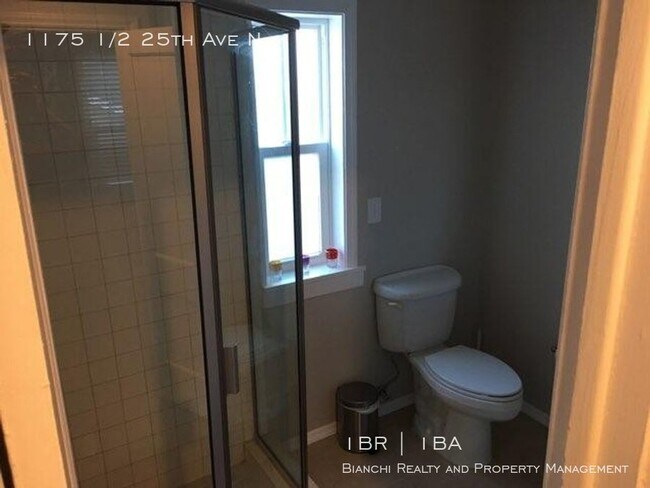 Building Photo - Remodeled - St Pete Apartment Above Garage