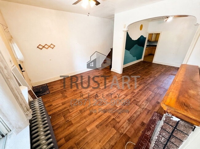 Building Photo - 4747 N Mascher St