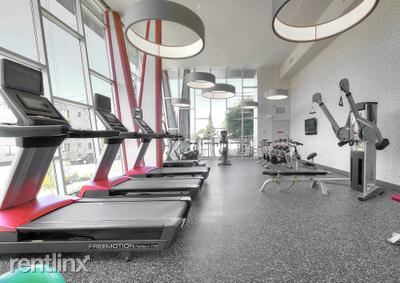 Building Photo - 315 1st Ave N