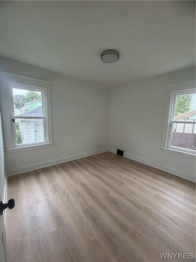 Building Photo - 73 Hedwig Ave