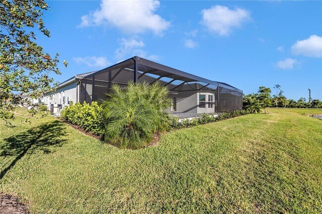 Building Photo - 12655 Wellen Golf St