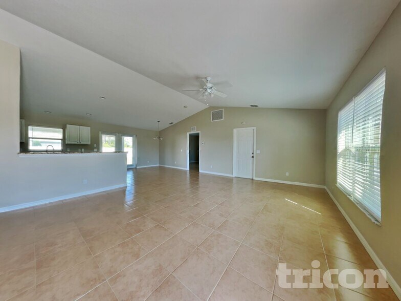 Building Photo - 12572 Buffing Rd