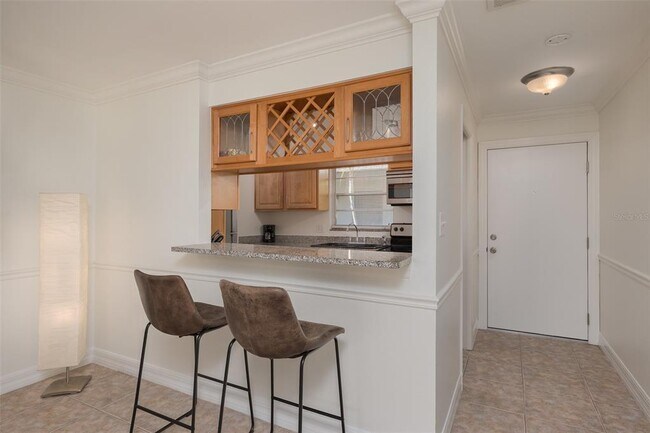 Building Photo - 3360 S Osprey Ave