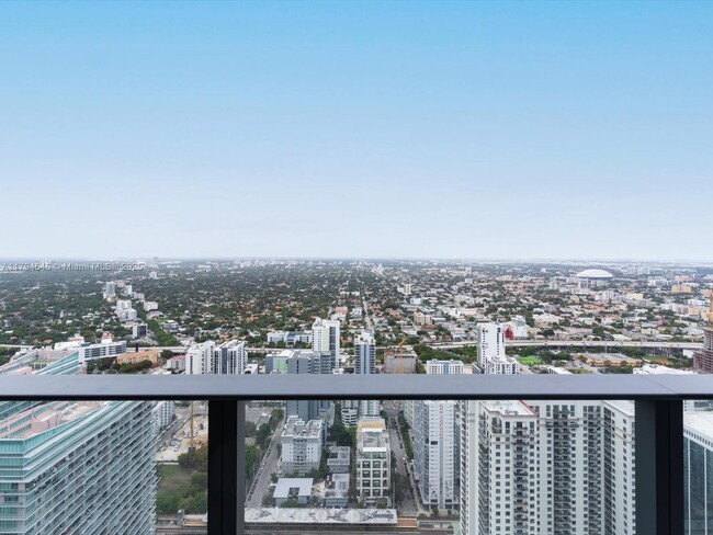 Building Photo - 1000 Brickell Plaza