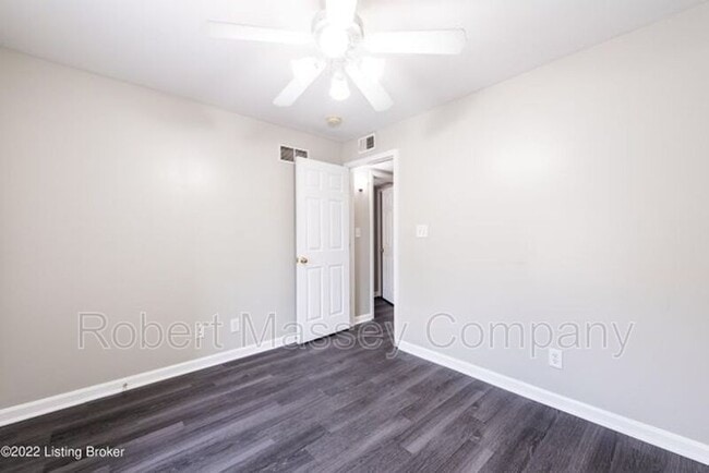 Building Photo - 751 N Hite Ave