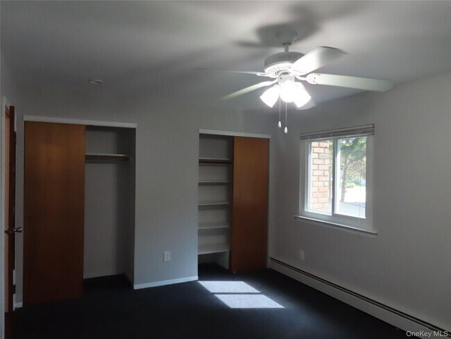 Building Photo - 1210 Smithtown Ave
