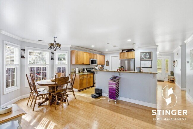 Building Photo - 2414 Waddell Rd