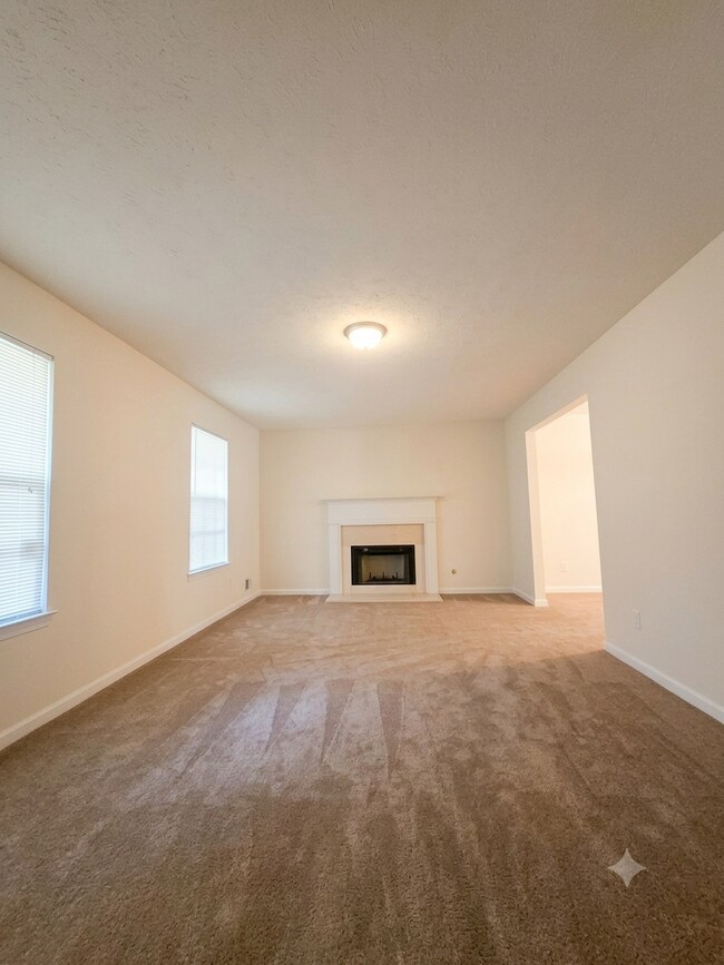 Building Photo - 228 Solomon Dr