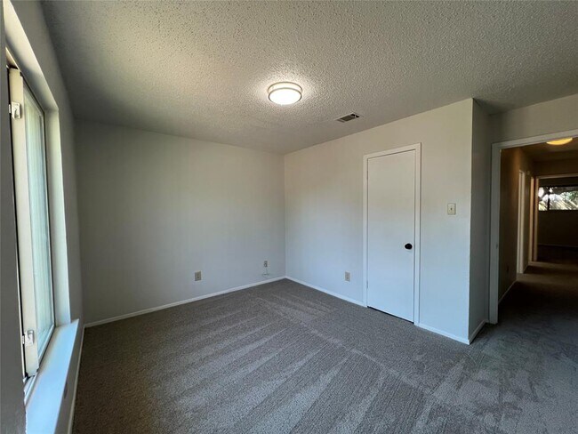 Building Photo - 11510 Powder Mill Trail