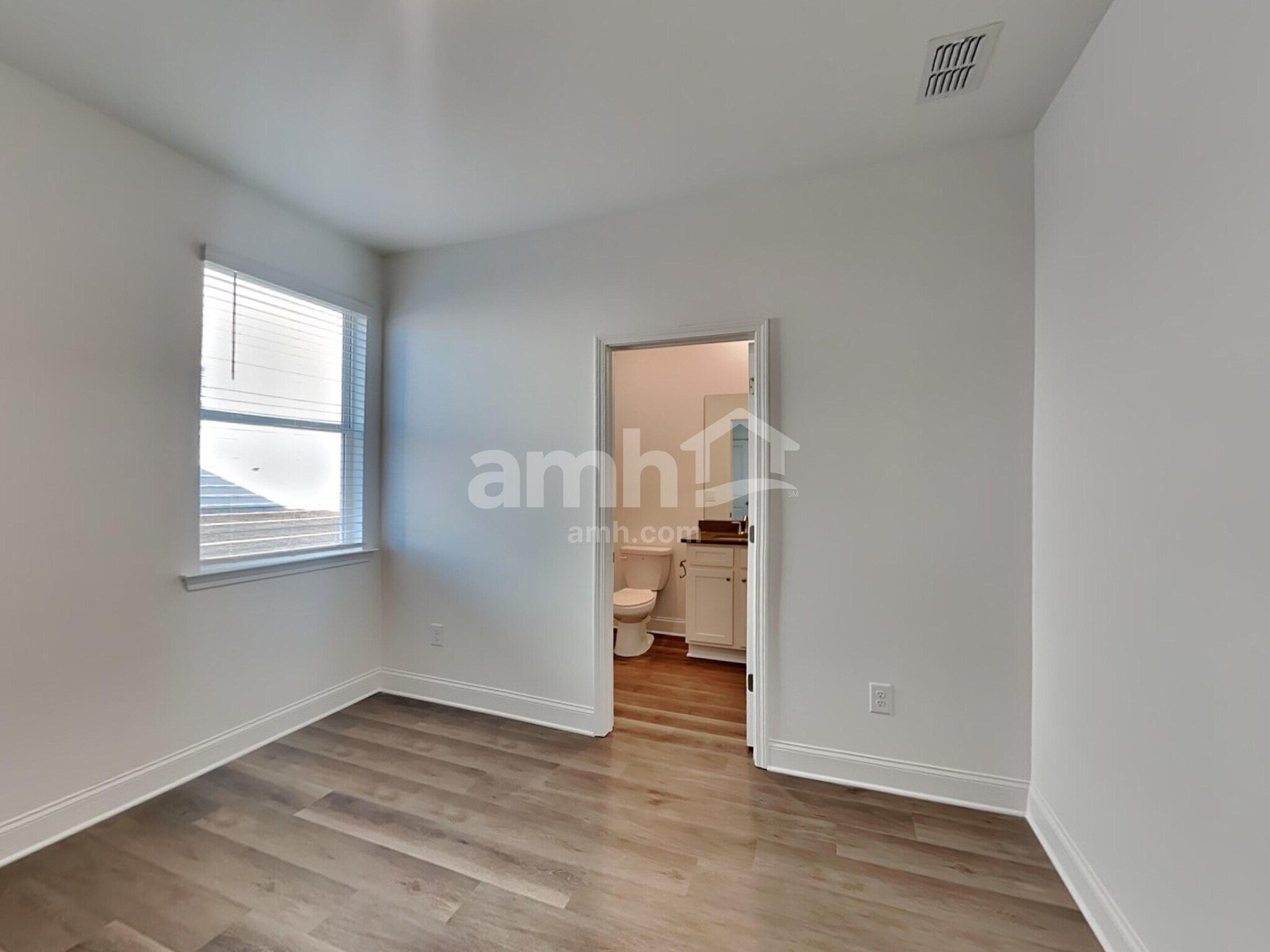 Building Photo - 1365 Soapstone Rd