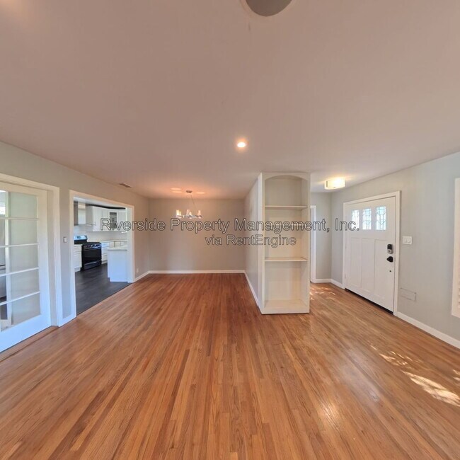 Building Photo - 4025 Terracina Dr
