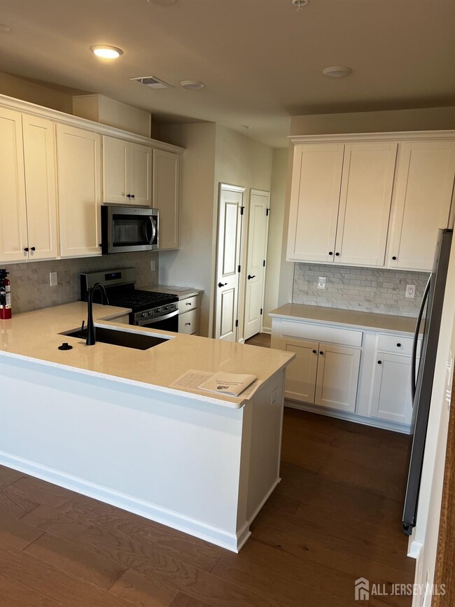 Building Photo - 309 Lyla Ln
