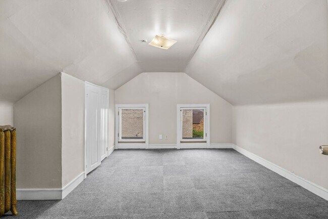 Building Photo - 617 E Montgomery St