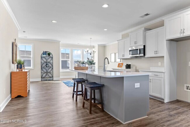 Building Photo - 332 Gannet Pl