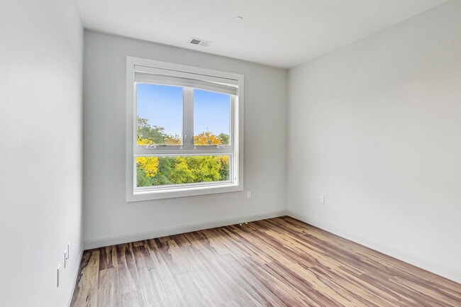 Building Photo - 555 Roger Williams Ave