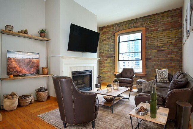 Primary Photo - Beautiful Condo in Prime Minneapolis Locat...
