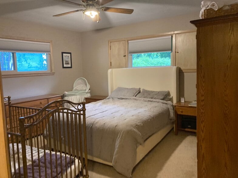 Master bedroom - 8511 W Wisconsin Ave