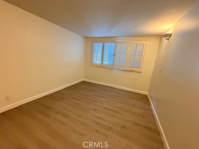 Building Photo - 14106 Dickens St