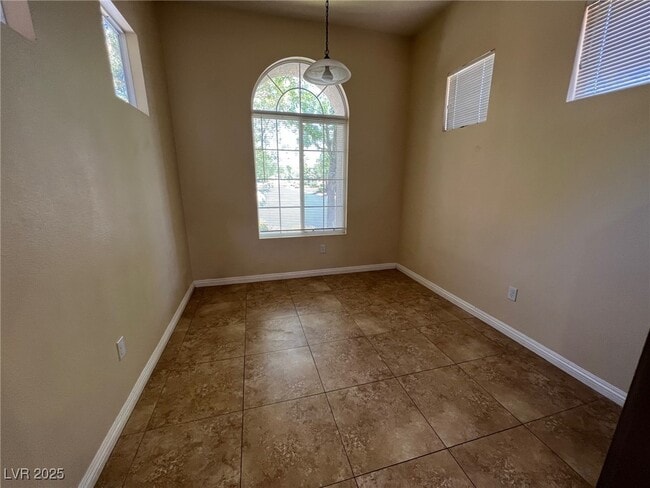 Building Photo - 10933 Esta Ponia Ct