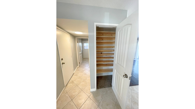 Building Photo - Temecula Pool Home - 4 Bed | 2.5 Bath