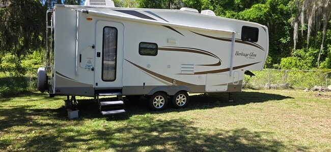 Primary Photo - 1 Bed 1 Bath camper