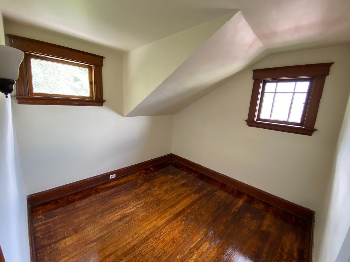 Building Photo - 641 Clemmer Ave