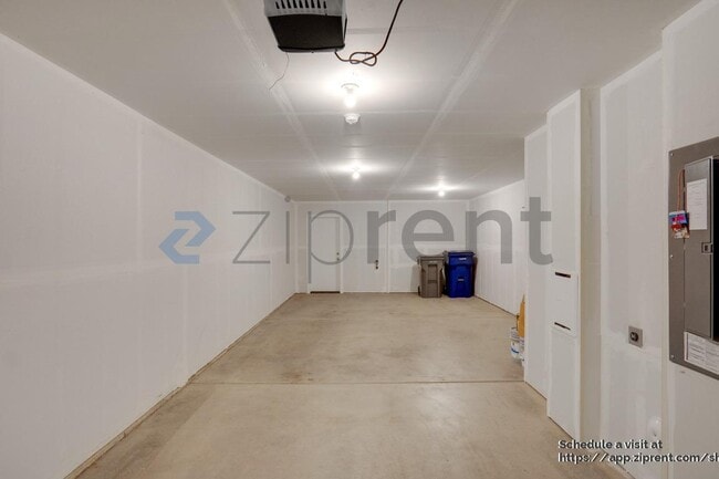 Building Photo - 9614 19th Ave SE