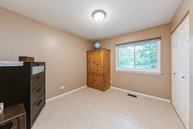 Building Photo - 1125 Auburn Ln